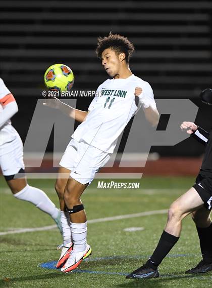 Thumbnail 1 in West Linn vs. Jesuit (OSAA 6A Semifinal) photogallery.
