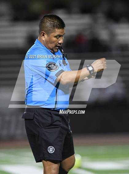 Thumbnail 2 in West Linn vs. Jesuit (OSAA 6A Semifinal) photogallery.