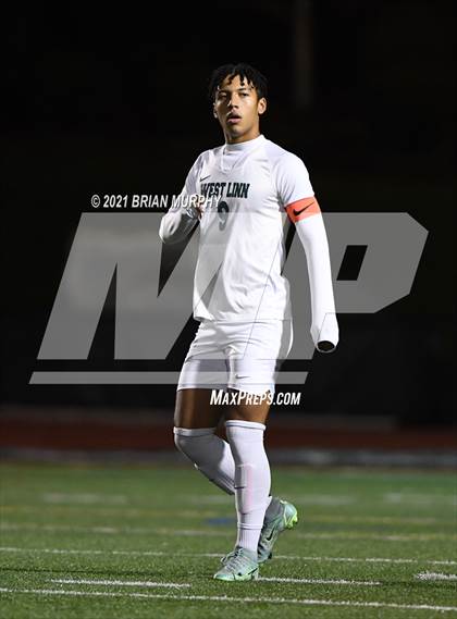 Thumbnail 3 in West Linn vs. Jesuit (OSAA 6A Semifinal) photogallery.