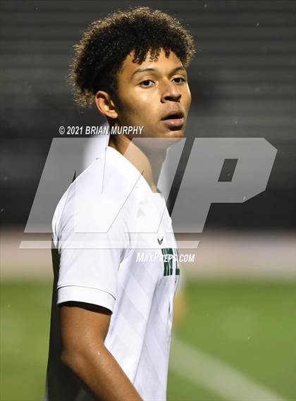 Thumbnail 3 in West Linn vs. Jesuit (OSAA 6A Semifinal) photogallery.