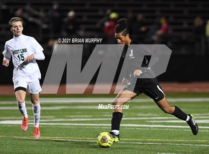 Thumbnail 2 in West Linn vs. Jesuit (OSAA 6A Semifinal) photogallery.