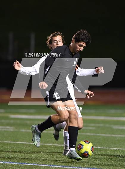 Thumbnail 1 in West Linn vs. Jesuit (OSAA 6A Semifinal) photogallery.