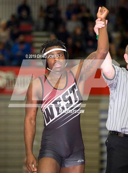 Thumbnail 1 in Granite City IHSA 3A Regional photogallery.