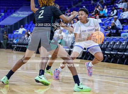 Thumbnail 3 in Bradwell Institute vs. Langston Hughes (GHSA 5A Semifinal) photogallery.