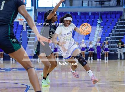 Thumbnail 2 in Bradwell Institute vs. Langston Hughes (GHSA 5A Semifinal) photogallery.