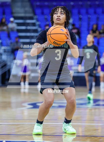Thumbnail 2 in Bradwell Institute vs. Langston Hughes (GHSA 5A Semifinal) photogallery.