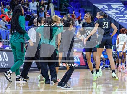 Thumbnail 3 in Bradwell Institute vs. Langston Hughes (GHSA 5A Semifinal) photogallery.