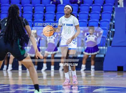 Thumbnail 1 in Bradwell Institute vs. Langston Hughes (GHSA 5A Semifinal) photogallery.