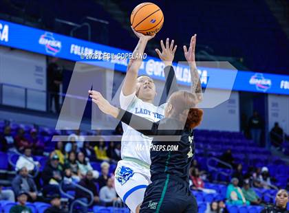 Thumbnail 1 in Bradwell Institute vs. Langston Hughes (GHSA 5A Semifinal) photogallery.