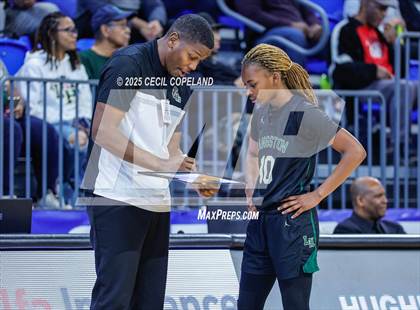Thumbnail 3 in Bradwell Institute vs. Langston Hughes (GHSA 5A Semifinal) photogallery.