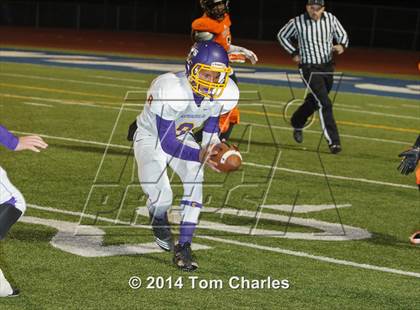 Thumbnail 2 in Farmersville vs. Commerce (UIL 3A Division 1 Region 2 Bi-District) photogallery.