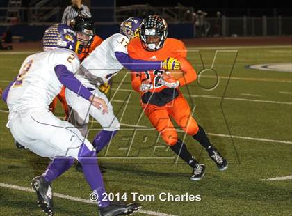 Thumbnail 2 in Farmersville vs. Commerce (UIL 3A Division 1 Region 2 Bi-District) photogallery.