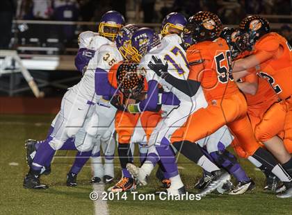 Thumbnail 2 in Farmersville vs. Commerce (UIL 3A Division 1 Region 2 Bi-District) photogallery.