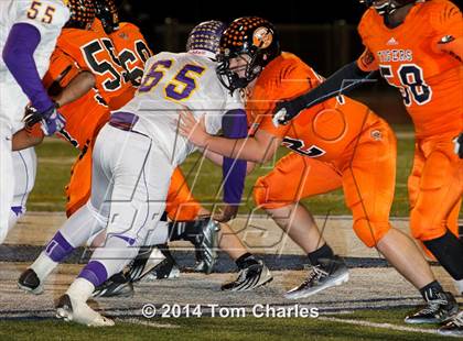 Thumbnail 3 in Farmersville vs. Commerce (UIL 3A Division 1 Region 2 Bi-District) photogallery.
