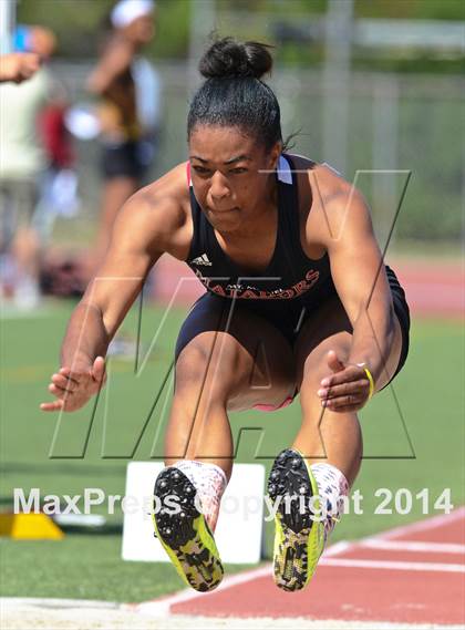 Thumbnail 2 in CIF San Diego Section Track and Field Championships (Girls Events) photogallery.