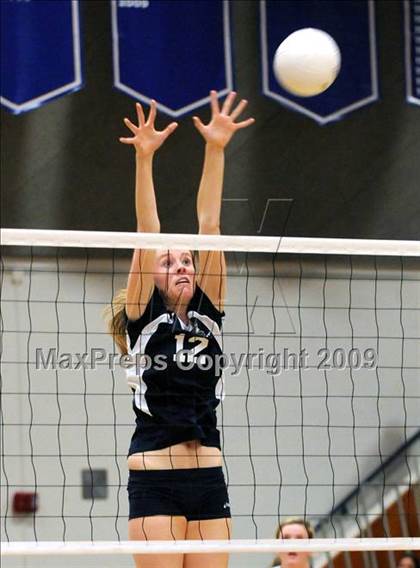 Thumbnail 3 in Redlands East Valley vs. Corona del Mar (CIF SS D2AA Final) photogallery.