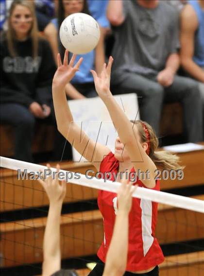 Thumbnail 1 in Redlands East Valley vs. Corona del Mar (CIF SS D2AA Final) photogallery.