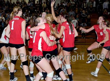 Thumbnail 3 in Redlands East Valley vs. Corona del Mar (CIF SS D2AA Final) photogallery.