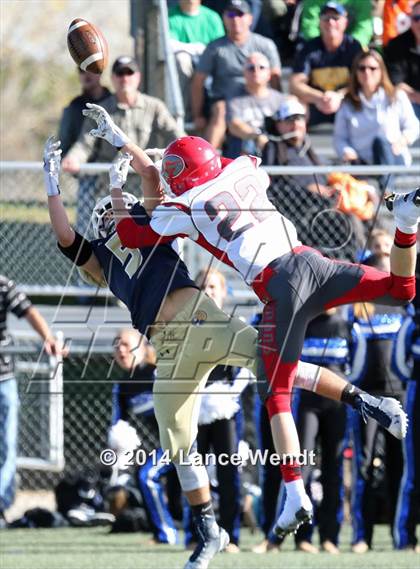 Thumbnail 2 in Glenwood Springs @ Evergreen (CHSAA 3A First Round Playoff) photogallery.