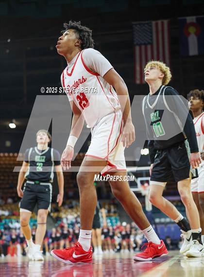 Thumbnail 2 in ThunderRidge vs. Eaglecrest (CHSAA 6A Great 8) photogallery.