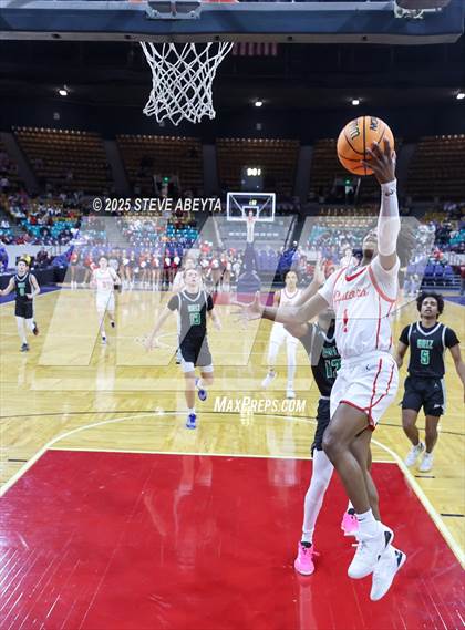 Thumbnail 2 in ThunderRidge vs. Eaglecrest (CHSAA 6A Great 8) photogallery.