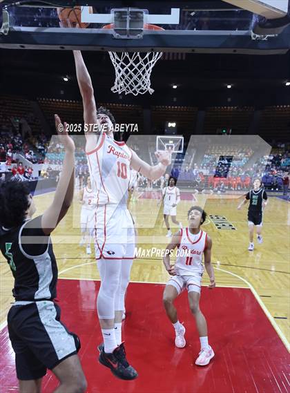 Thumbnail 1 in ThunderRidge vs. Eaglecrest (CHSAA 6A Great 8) photogallery.