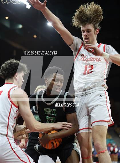 Thumbnail 3 in ThunderRidge vs. Eaglecrest (CHSAA 6A Great 8) photogallery.