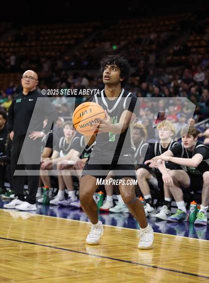 Thumbnail 2 in ThunderRidge vs. Eaglecrest (CHSAA 6A Great 8) photogallery.