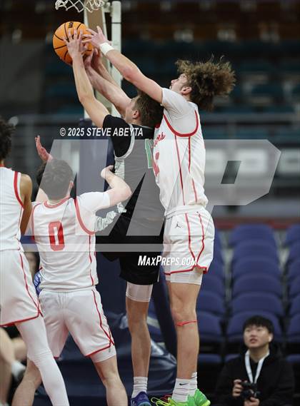 Thumbnail 2 in ThunderRidge vs. Eaglecrest (CHSAA 6A Great 8) photogallery.