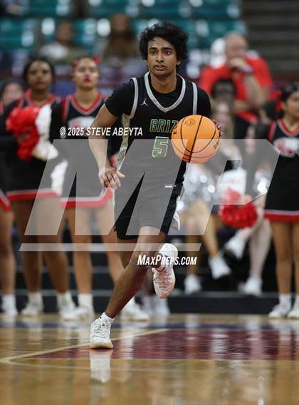 Thumbnail 1 in ThunderRidge vs. Eaglecrest (CHSAA 6A Great 8) photogallery.