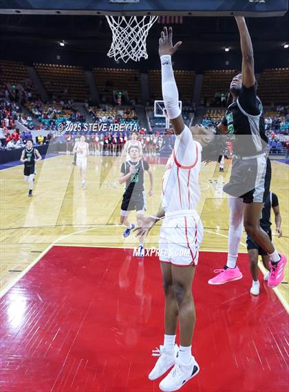 Thumbnail 3 in ThunderRidge vs. Eaglecrest (CHSAA 6A Great 8) photogallery.