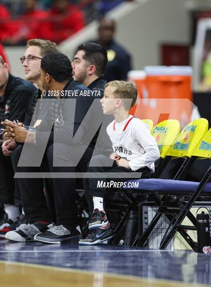 Thumbnail 3 in ThunderRidge vs. Eaglecrest (CHSAA 6A Great 8) photogallery.