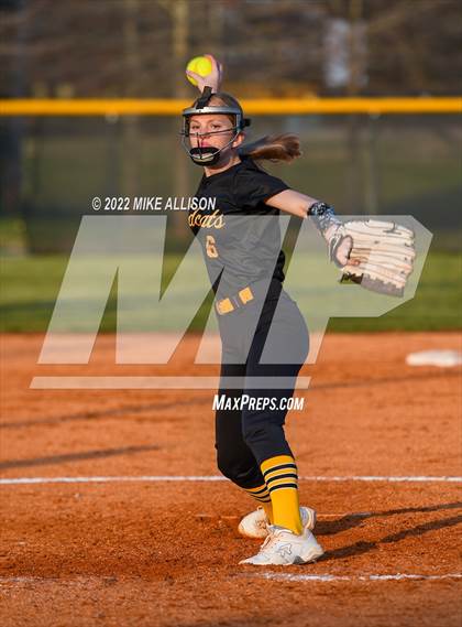 Thumbnail 1 in Notre Dame @ Hixson (Scrimmage) photogallery.