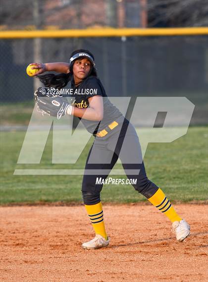 Thumbnail 3 in Notre Dame @ Hixson (Scrimmage) photogallery.