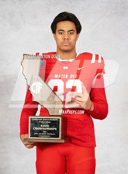 Thumbnail 2 in Mater Dei (CIF State Open Champions) photogallery.