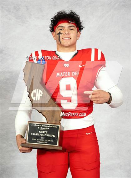 Thumbnail 1 in Mater Dei (CIF State Open Champions) photogallery.