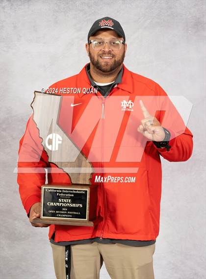 Thumbnail 2 in Mater Dei (CIF State Open Champions) photogallery.