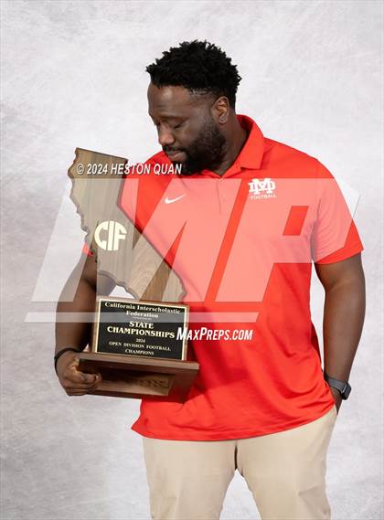 Thumbnail 1 in Mater Dei (CIF State Open Champions) photogallery.