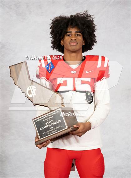 Thumbnail 3 in Mater Dei (CIF State Open Champions) photogallery.