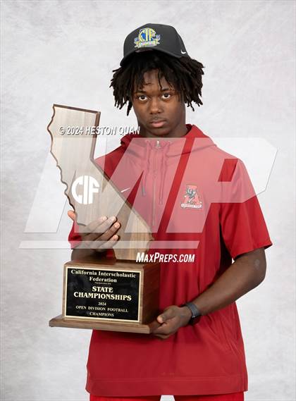Thumbnail 3 in Mater Dei (CIF State Open Champions) photogallery.