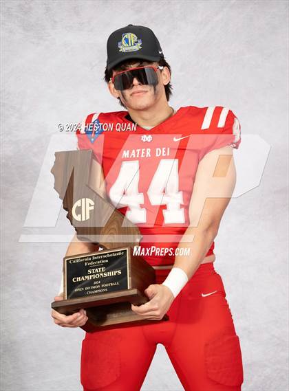 Thumbnail 3 in Mater Dei (CIF State Open Champions) photogallery.