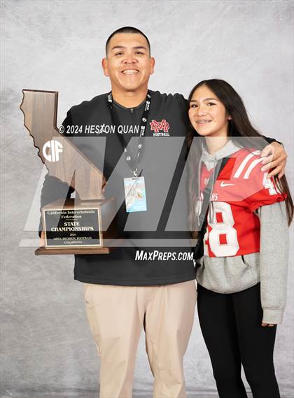 Thumbnail 3 in Mater Dei (CIF State Open Champions) photogallery.