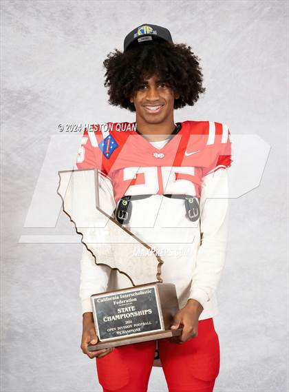Thumbnail 2 in Mater Dei (CIF State Open Champions) photogallery.