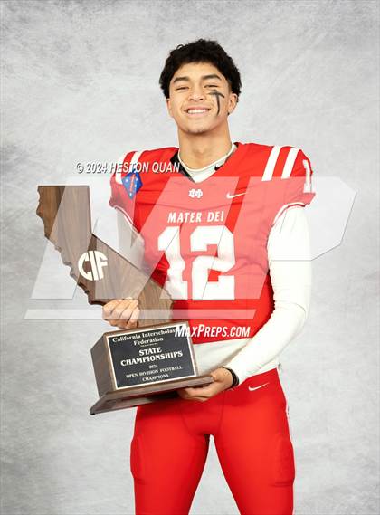 Thumbnail 2 in Mater Dei (CIF State Open Champions) photogallery.