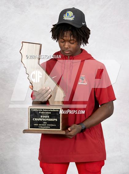 Thumbnail 1 in Mater Dei (CIF State Open Champions) photogallery.