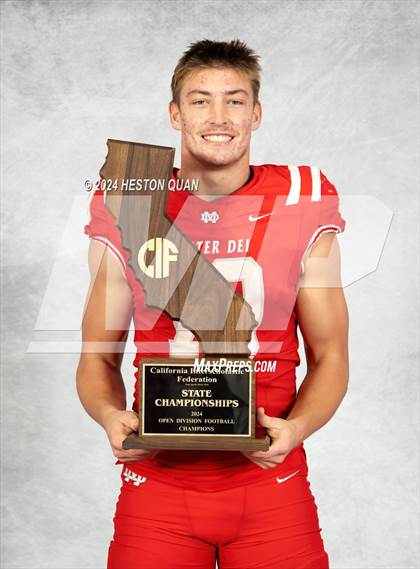 Thumbnail 3 in Mater Dei (CIF State Open Champions) photogallery.
