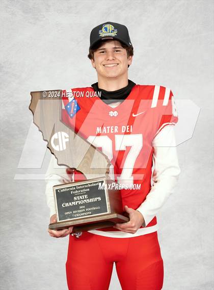 Thumbnail 2 in Mater Dei (CIF State Open Champions) photogallery.
