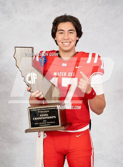 Thumbnail 3 in Mater Dei (CIF State Open Champions) photogallery.