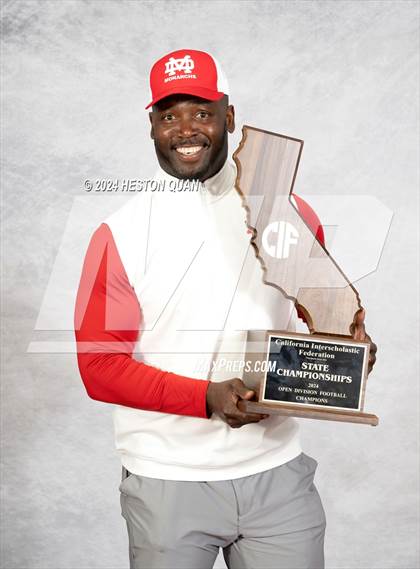 Thumbnail 1 in Mater Dei (CIF State Open Champions) photogallery.