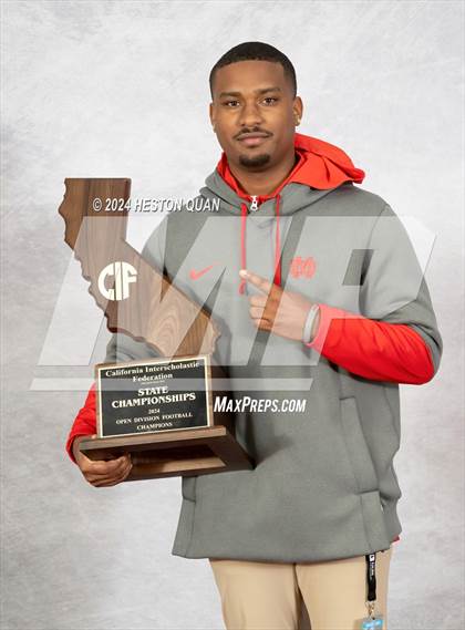 Thumbnail 1 in Mater Dei (CIF State Open Champions) photogallery.
